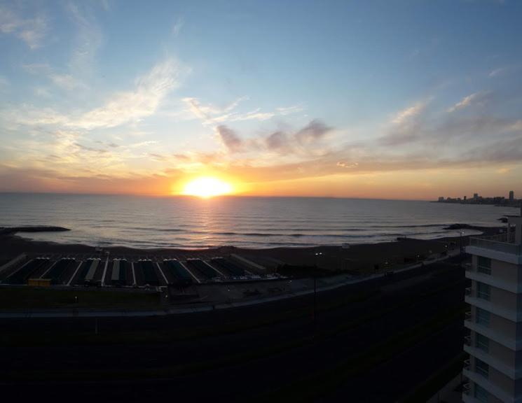 Frente Al Mar Charlone Apartamento Mar del Plata Exterior foto